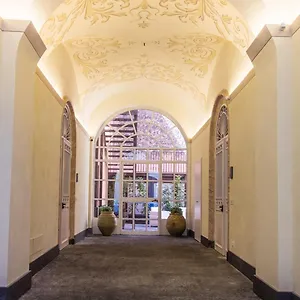 Archimedes Aparthotel